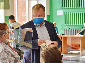 В Алтайском крае, как и по всей России, проходит третий заключительный день голосования на выборах депутатов Госдумы и других уровней